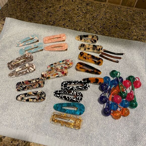 Colorful Beautiful Women’s Hair Barrettes - Picture 14 of 14